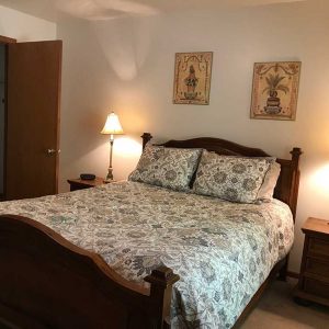 Sleep well in a queen bed